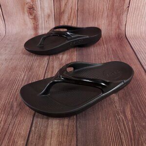 Oofos Oolala Womens Size 9 Luxe Black Shiny Flip Flop Thong Recovery Sandals